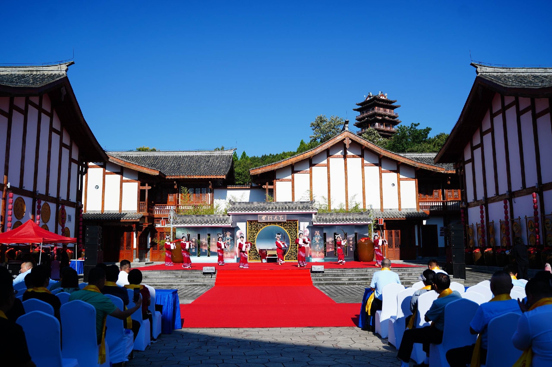 一封一承遵古法，山魂酒韵入坛藏 | yl6776永利集团封坛大典圆满礼成